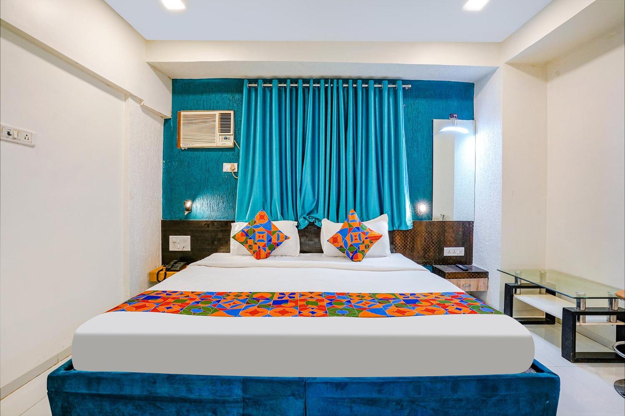 Hotel Bindra Elite Mumbai Exteriör bild