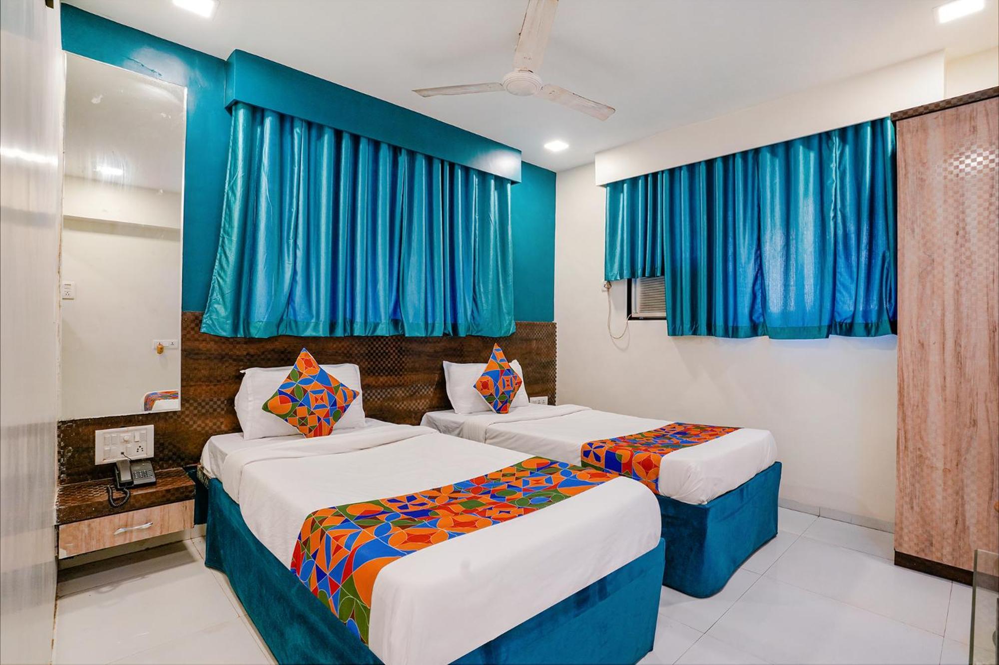 Hotel Bindra Elite Mumbai Exteriör bild