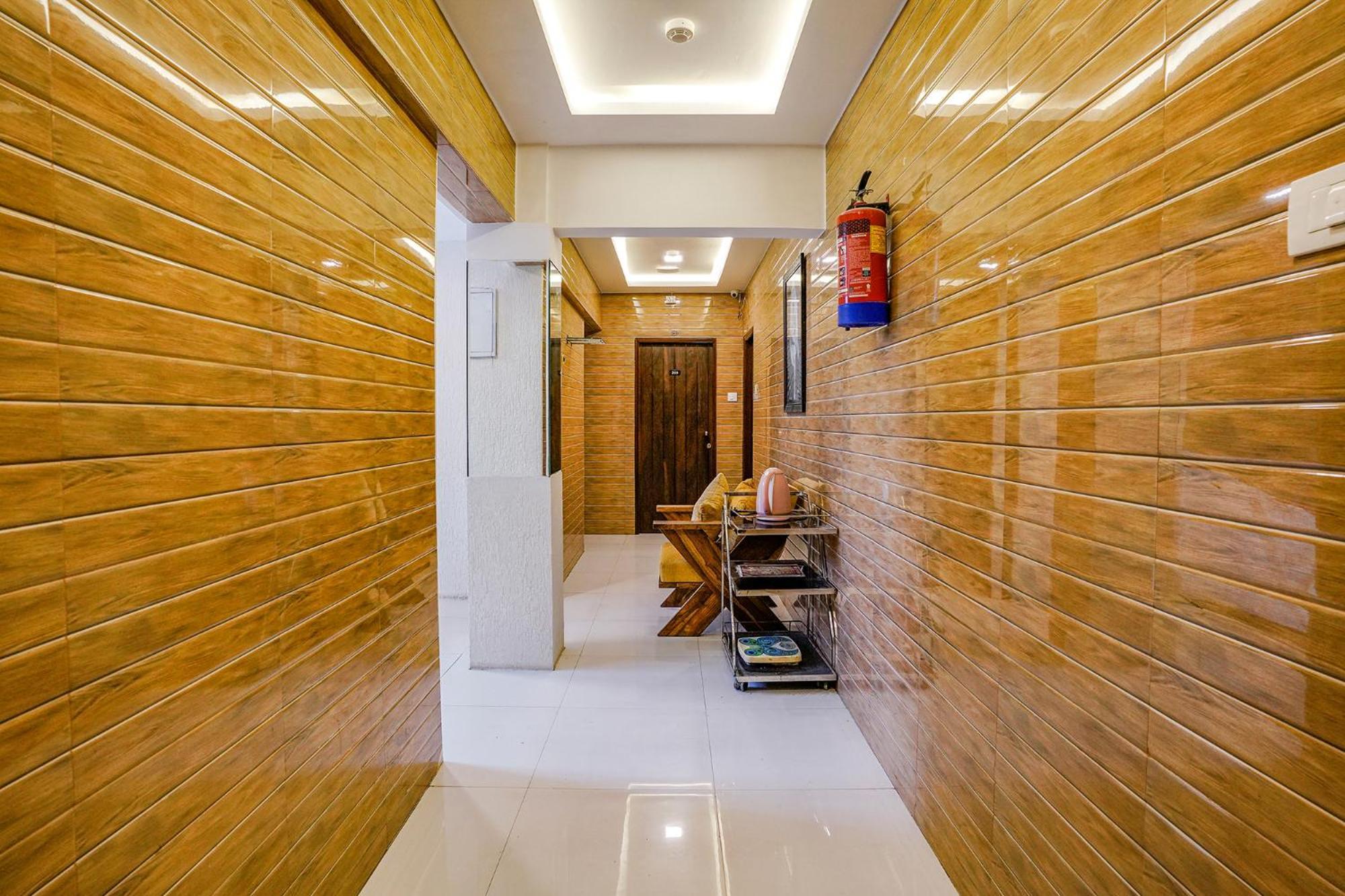 Hotel Bindra Elite Mumbai Exteriör bild